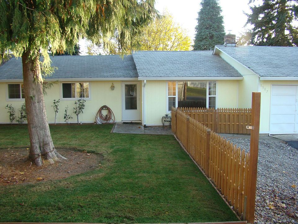 Fully Fenced Yards