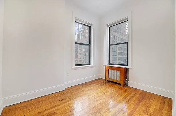 Rented by REAL New York | media 12