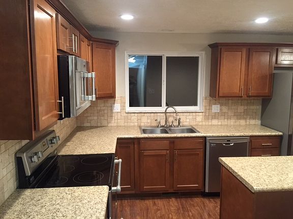 5th image of 1156 Fernshire Dr