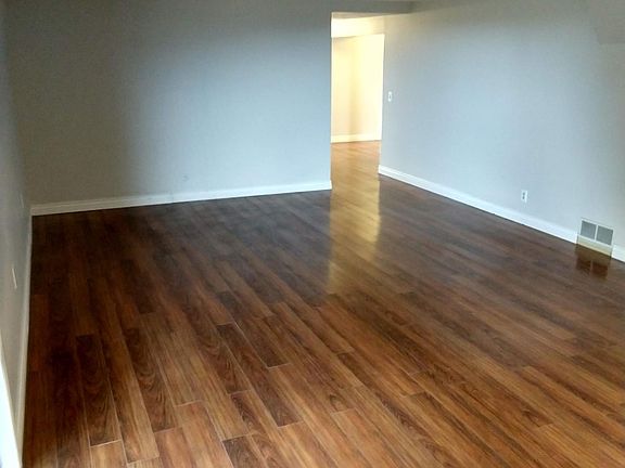 4th image of 2383 E Granite Hills Dr #B