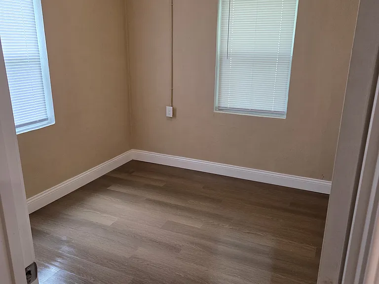 13404 N Blakely Ln #1 — Photo 3
