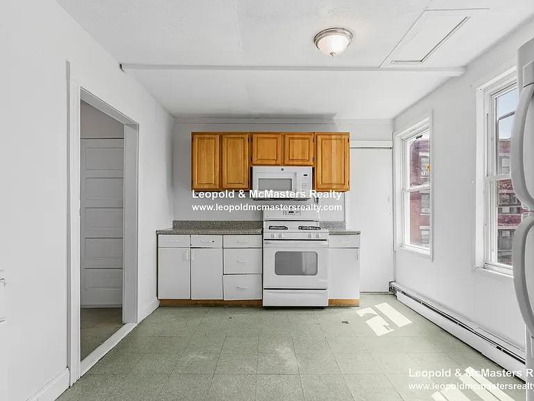32 Salem St #3 — Photo 1