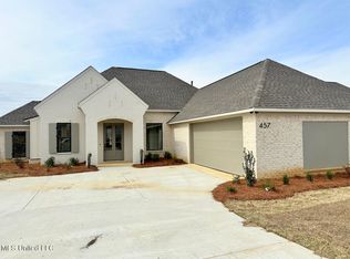 457 Aurora Cir, Canton, MS 39046