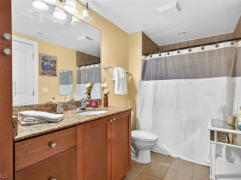 2825 Palm Beach Blvd #215 — Photo 16