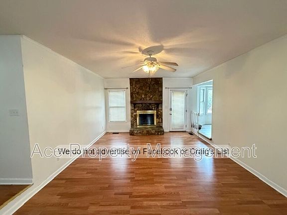 3rd image of 1863 Windlock Dr