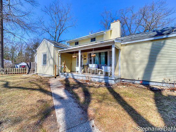 5th image of 1140 W Giles Rd