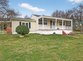 205 S Beaver Dam Ave, Damascus, VA 24236