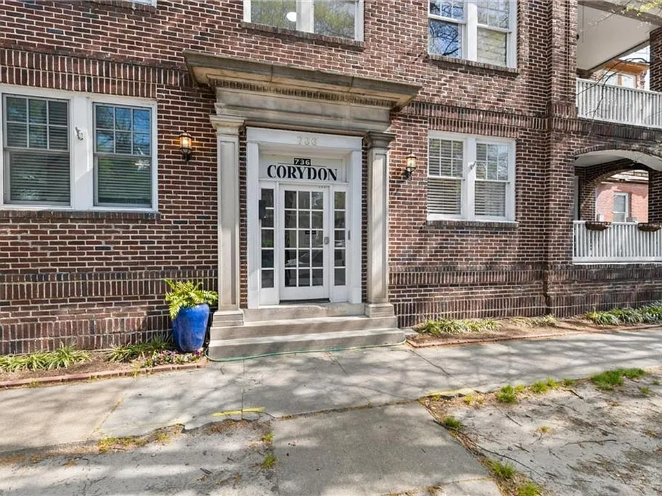 736 W Princess Anne Rd #102