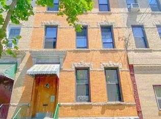 815 Woodward Ave, Flushing, NY 11385