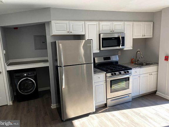 2nd image of 119 W Susquehanna Ave #B