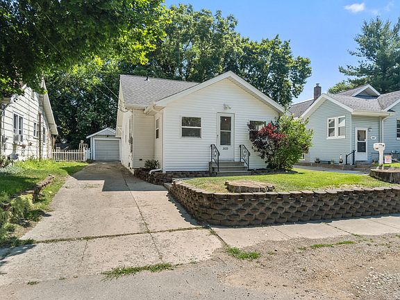 4th image of 2633 Highland Ave