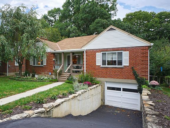 2nd image of 8053 Colette Ln