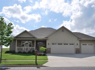 1506 Spahn Dr, Waunakee, WI 53597