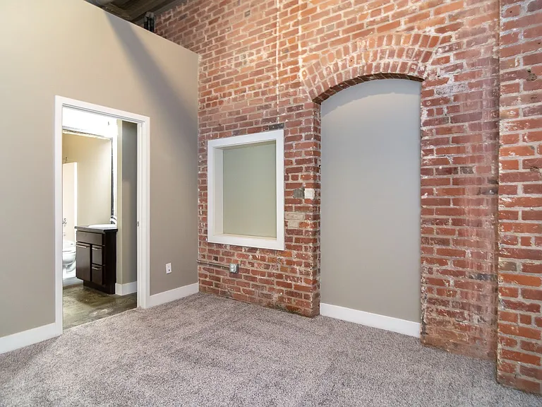 The Junction Apartments — Photo 11