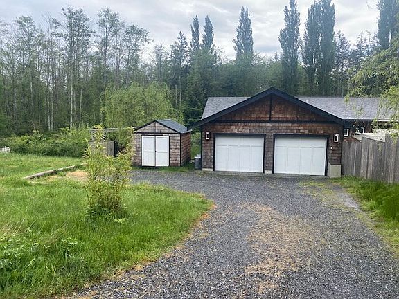 2nd image of 65B Mount Entrance Rd