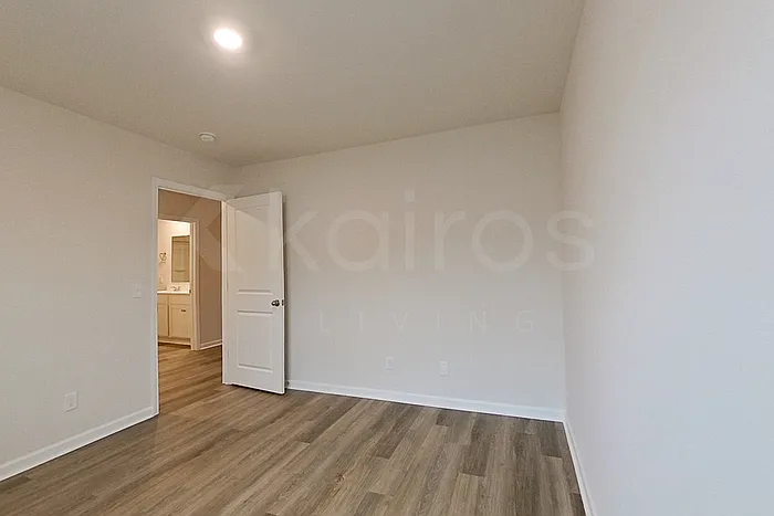 123 Overstreet Way — Photo 13