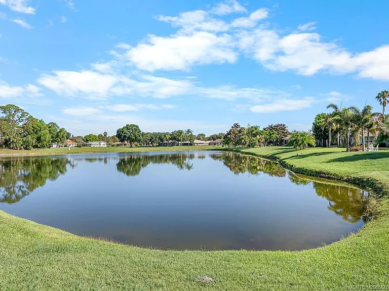 2386 SW Creekside Dr — Photo 35