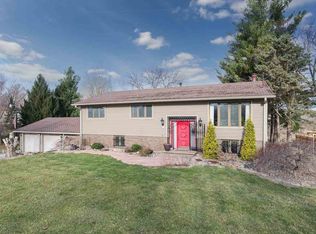 11210 Ridgewood Rd, Milan, IL 61264