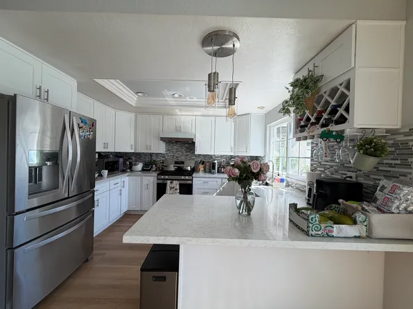 56 Bridgeport, Irvine, CA 92620