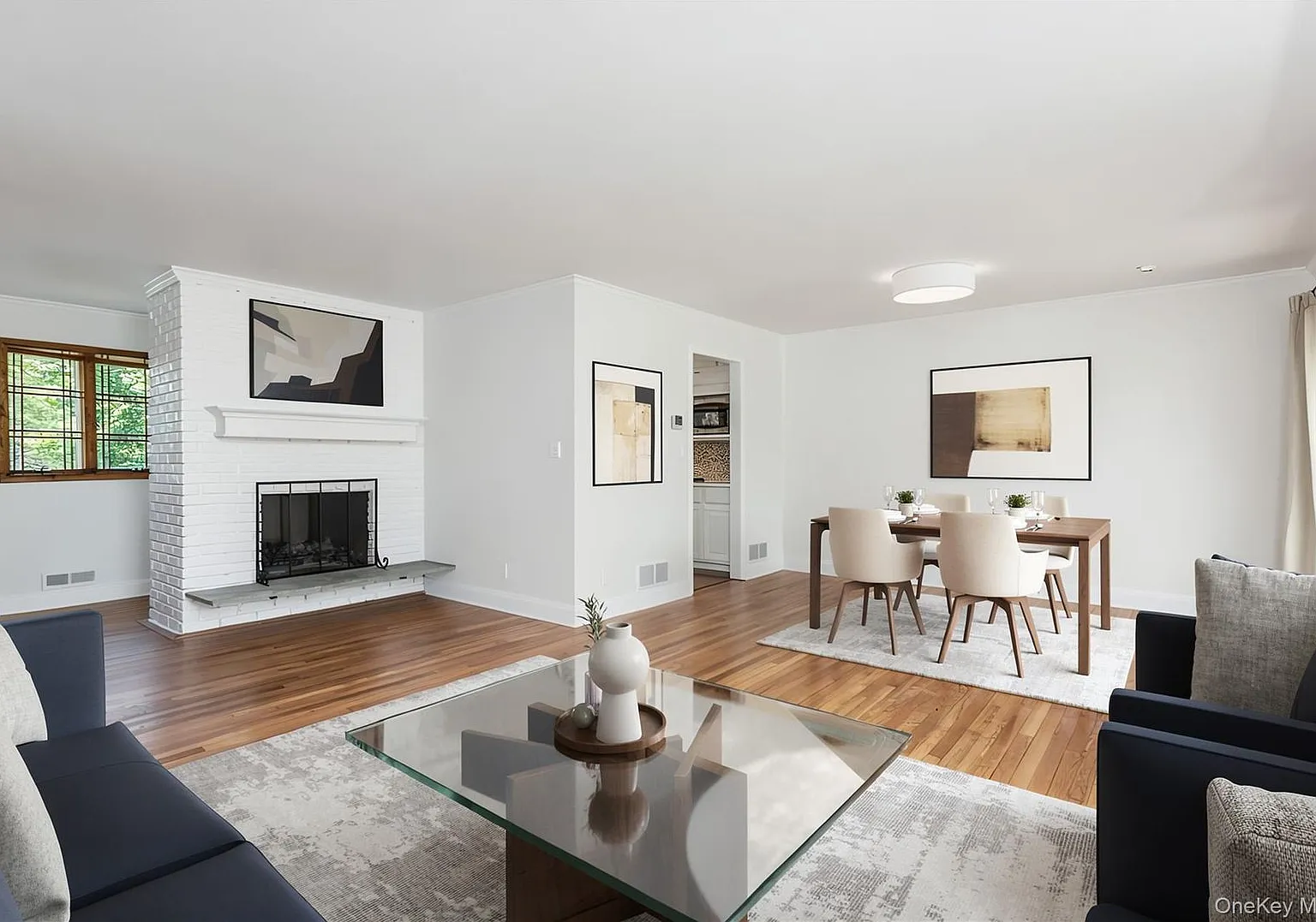 4 bed, 3.0 bath, 1750 sqft, $8,200 — Photo 3