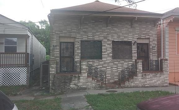 2nd image of 2117 Bienville St