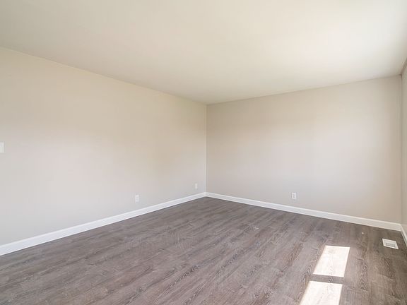 4th image of 4412 High School Rd #2