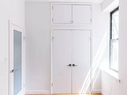 Rented by REAL New York | media 15