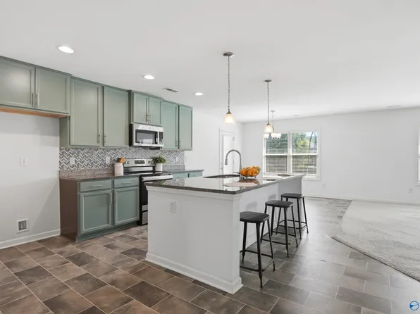 103 Edgestone Dr, Harvest, AL 35749