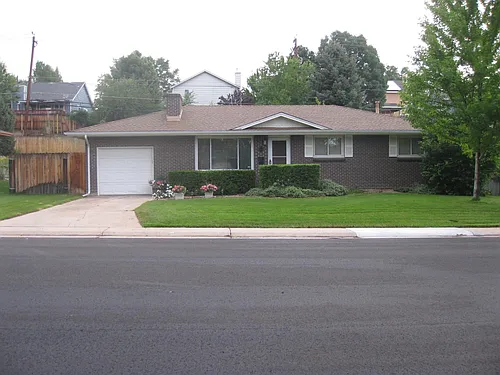 4331 W Wagon Trail Dr Photo 1