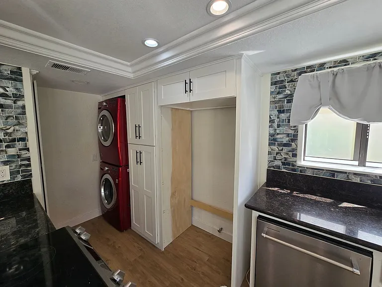 7061 Seville Way — Photo 8