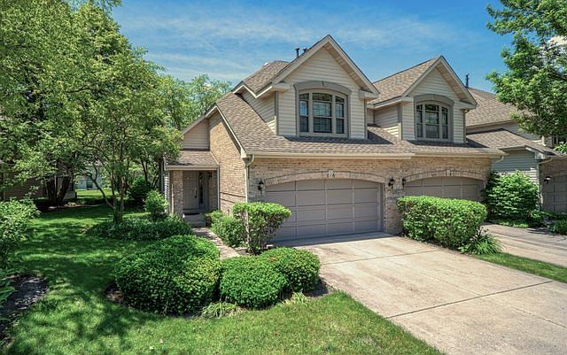 1st image of 316 Club House Dr