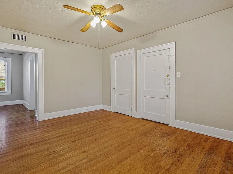 Highland Court — Photo 12