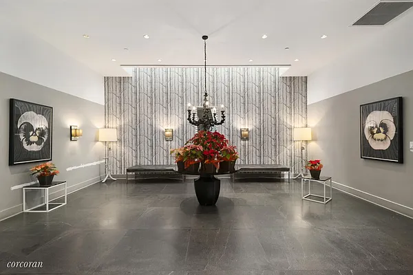 Sold by Corcoran | media 21