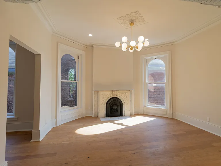 17 N Pearl St #3 — Photo 6