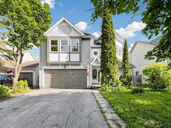 985 Linden St, Innisfil, ON L9S 1W4