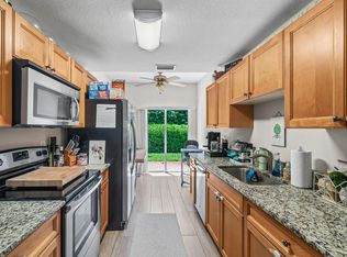 318 SE 23rd Ave #318, Boynton Beach, FL 33435