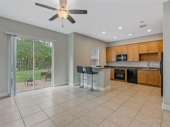 5th image of 2788 Emerald Dunes Est