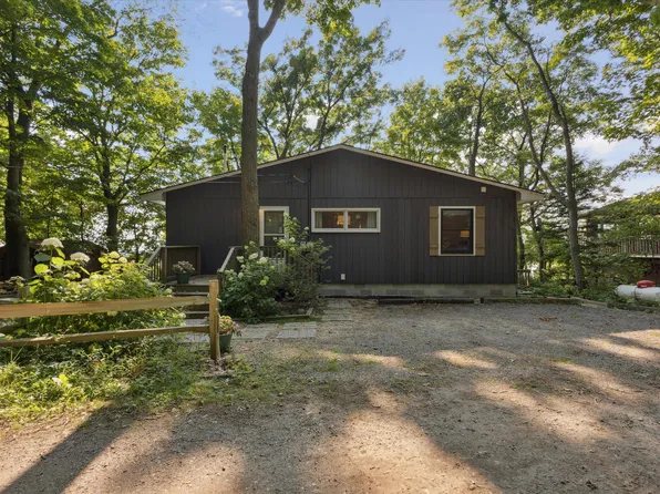8145 Eilers Rd #14, Montague, MI 49437