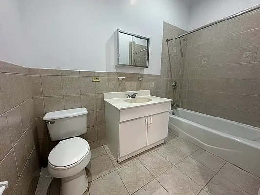 Rented by Horowitz Real Estate | media 10