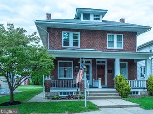 118 Intervilla Ave, West Lawn, PA 19609