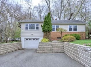 229 E Northfield Rd, Livingston, NJ 07039