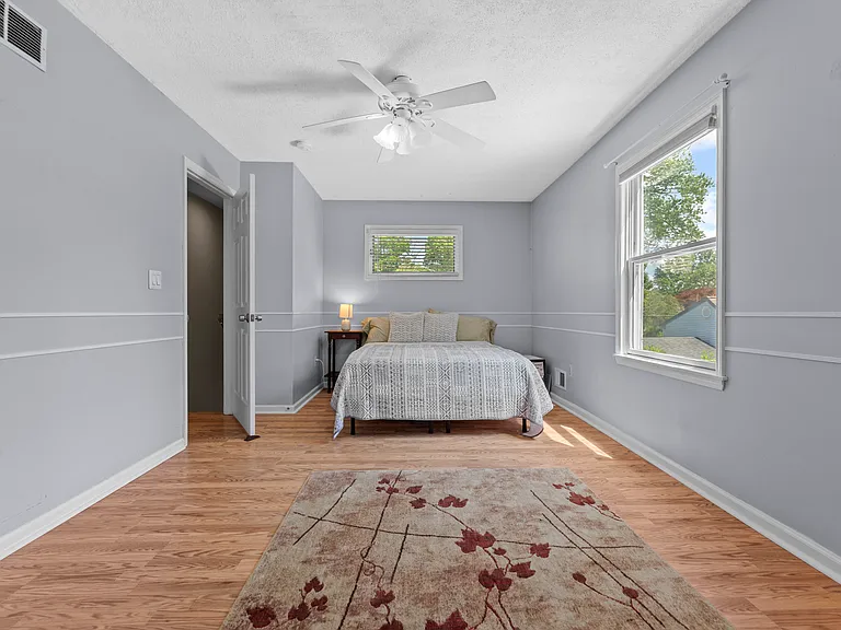 161 River Dr — Photo 17