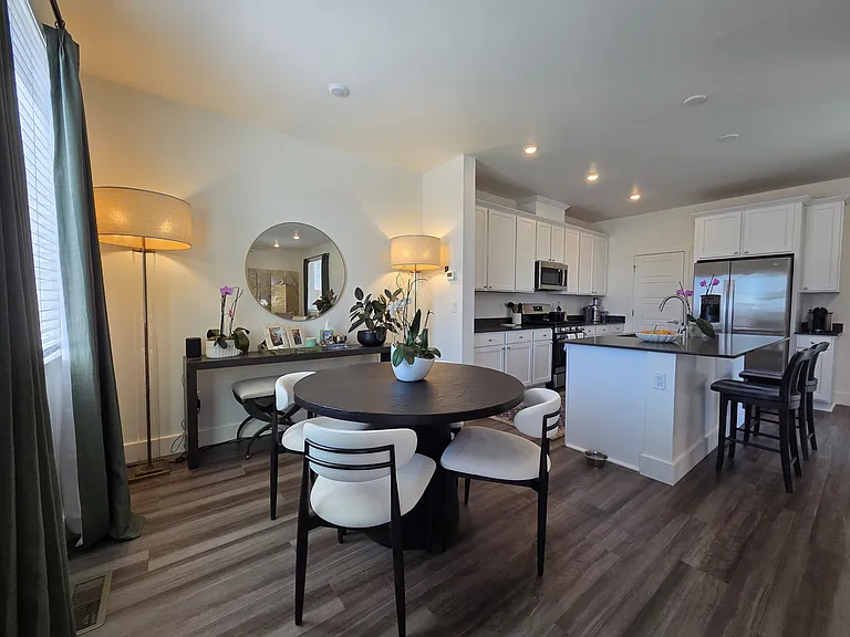 4819 Harvest Pkwy — Photo 11
