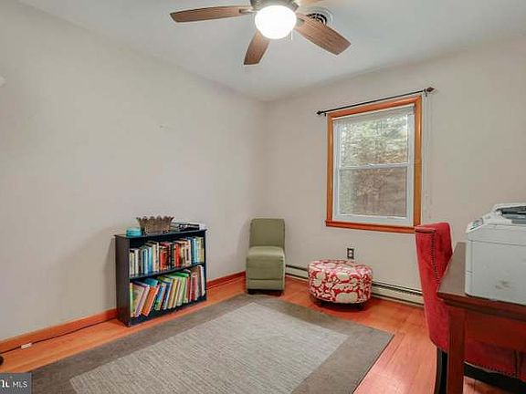 4th image of 4652 Poole Rd #1
