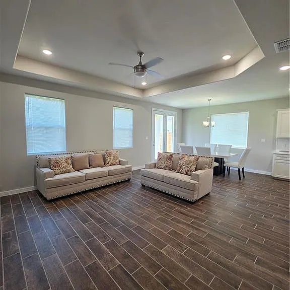 613 W Haveland St — Photo 22