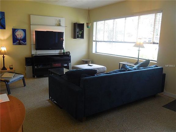 4th image of 607 Adirondack Ave