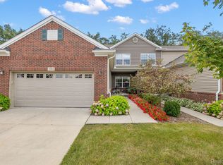 2991 Brentwood Rd, Auburn Hills, MI 48326