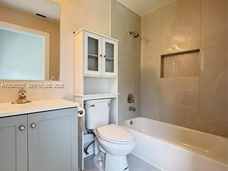 10113 SW 223rd Ter #10113 — Photo 14