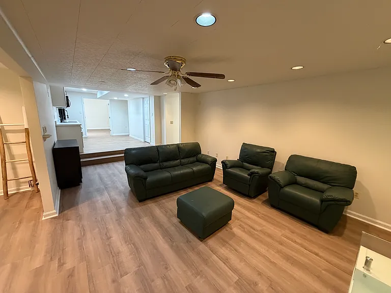43891 Glenhazel Dr — Photo 3