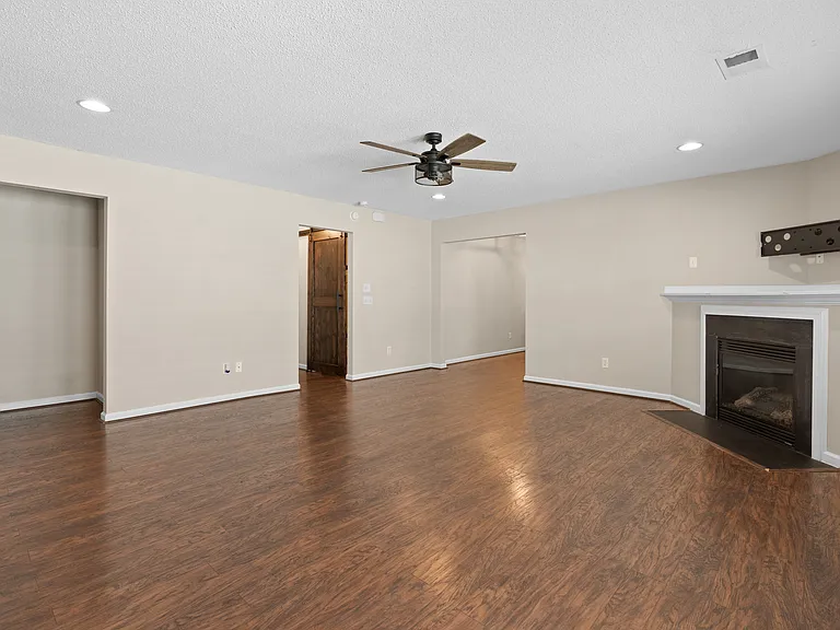 228 Rindle Dr — Photo 10